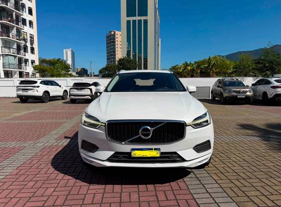 VOLVO XC60 2.0 T5 GASOLINA MOMENTUM AWD GEARTRONIC VOLVO XC60 2.0 T5 GASOLINA MOMENTUM AWD GEARTRONIC